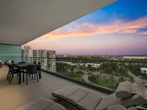 OCEANA BAL HARBOUR CONDO