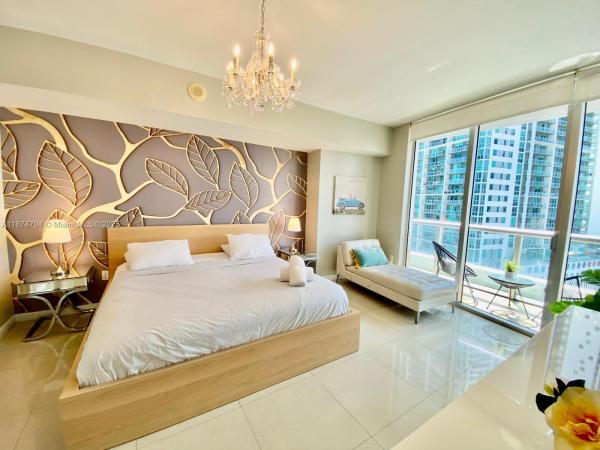 485 BRICKELL AVE #1607, MIAMI, FL 33131