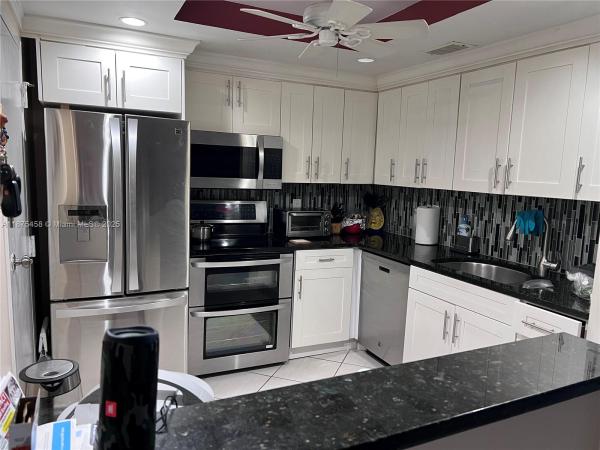 PLANTATION PLACE CONDO