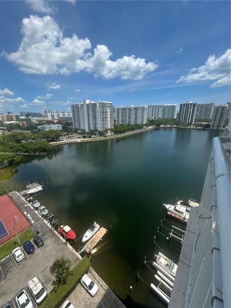 18081 BISCAYNE BLVD #1502-4, AVENTURA, FL 33160