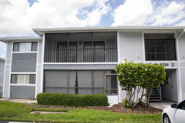 LAKEVIEW AT THE HAMMOCKS