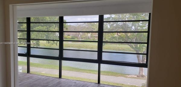 LAKEVIEW AT HAMMOCKS