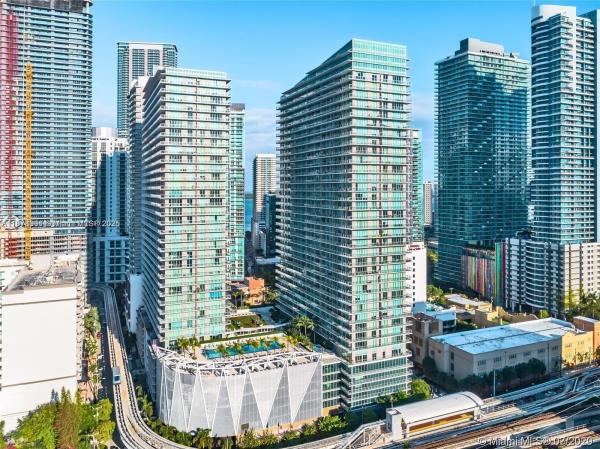AXIS ON BRICKELL
