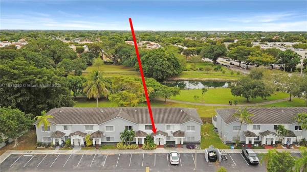 IMAGES OF KENDALL CONDO