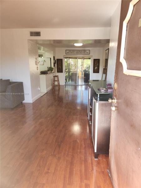 KENDALL ACRES WEST CONDO