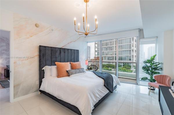 485 BRICKELL AVE #1601, MIAMI, FL 33131