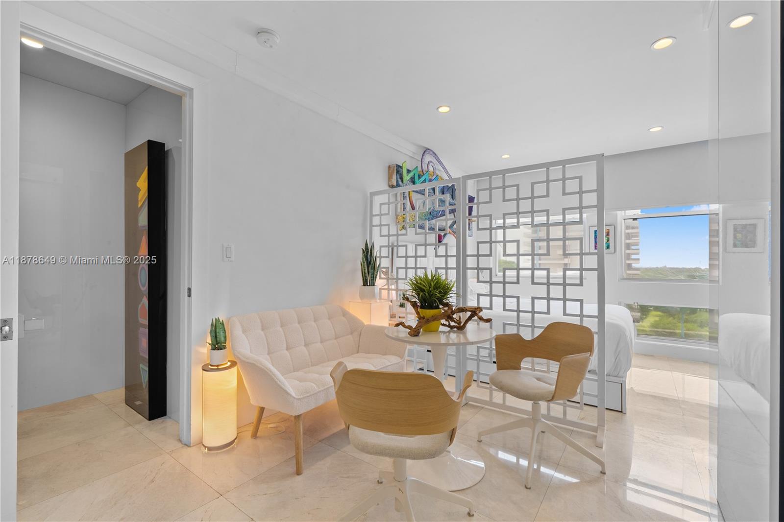 DAVID WILLIAM HOTEL CONDO - фото