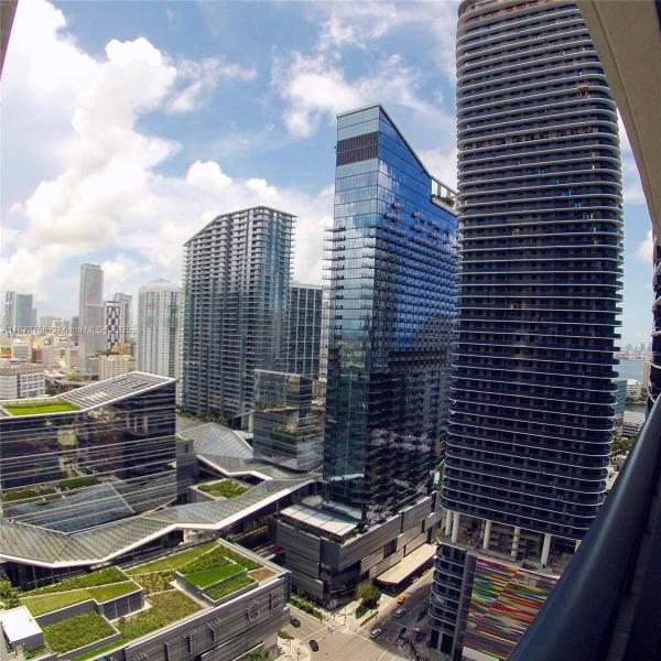 55 SW 9TH ST #2810, MIAMI, FL 33130