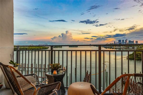 PALM BAY CONDO