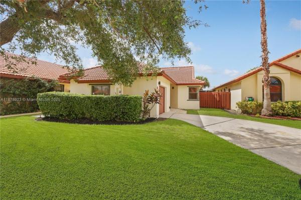 PEMBROKE LAKES SOUTH