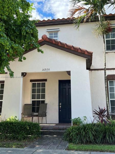 KENDALL COMMONS RESIDENTI