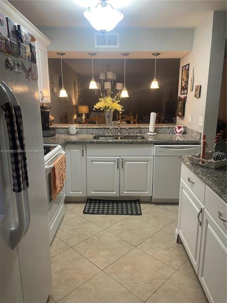 CORAL GATE VIII CONDO