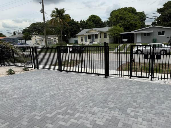 BISCAYNE SHORES CORR PLAT