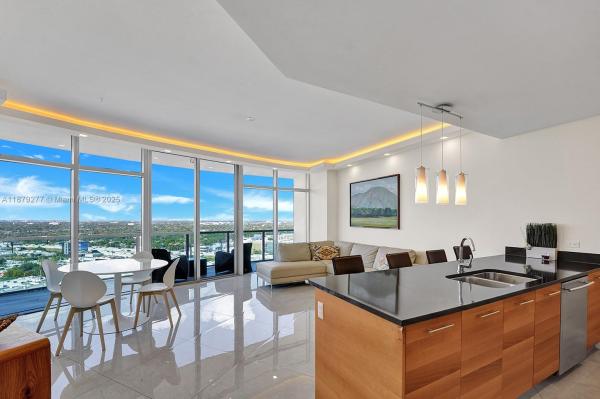 FOUR MIDTOWN MIAMI CONDO