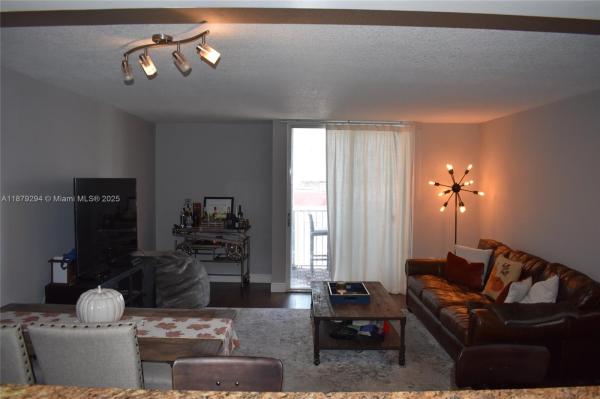 MADISON DOWNTOWN CONDO