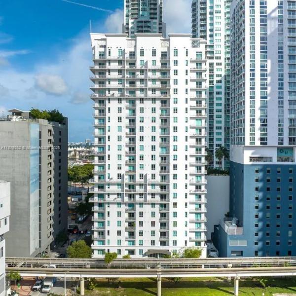 THE LOFT DOWNTOWN CONDO