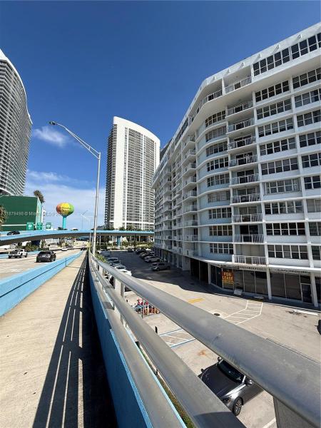 1801 S OCEAN DR #243, HALLANDALE BEACH, FL 33009