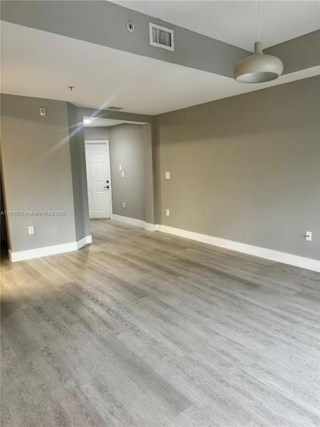 ST MORTIZ AT DORAL CONDO