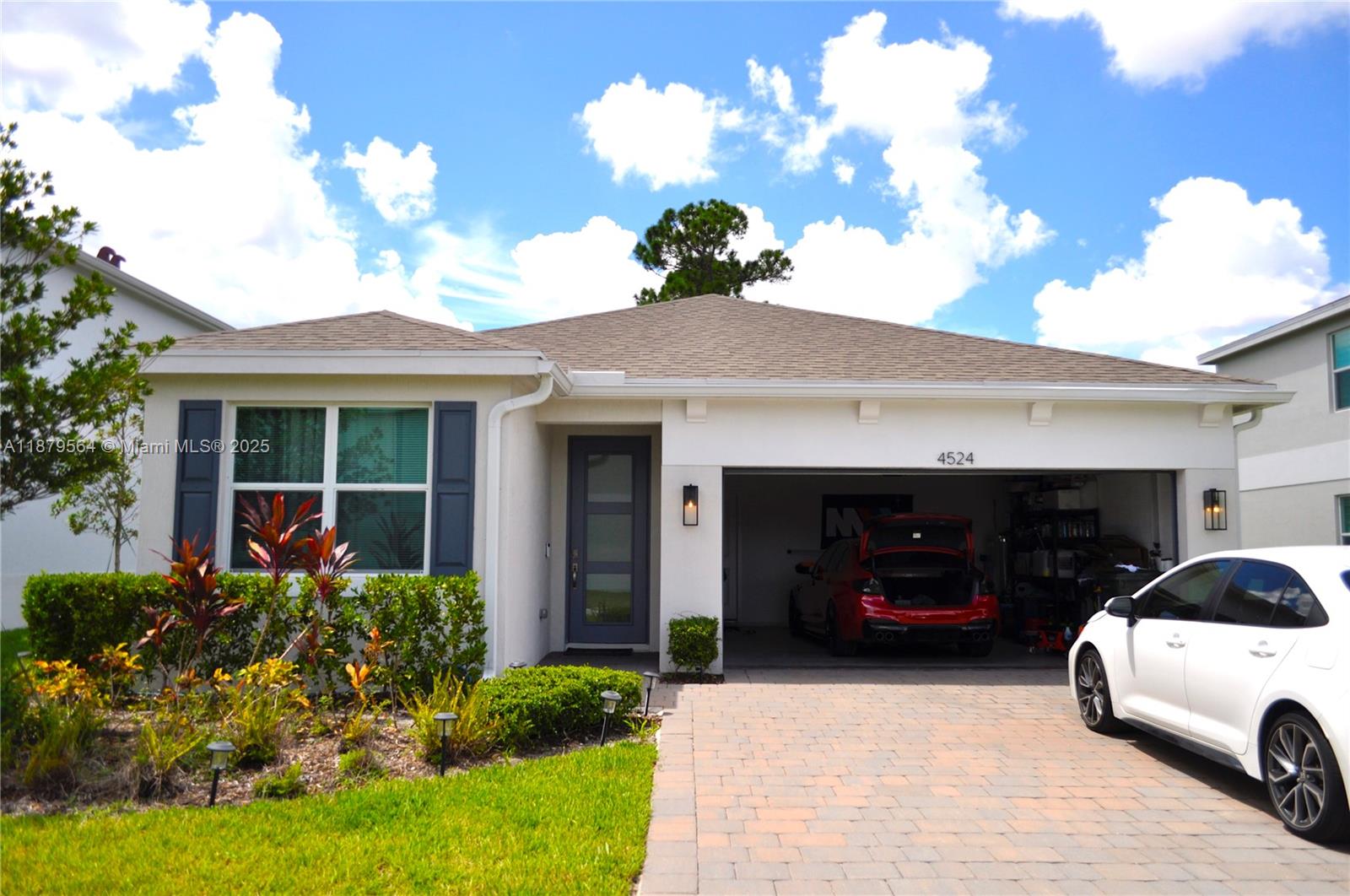 CATALINA ESTATES - фото