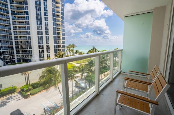 19201 COLLINS AVE #425, SUNNY ISLES BEACH, FL 33160