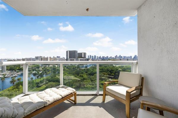 TERRAZAS RIVERPARK RIVER