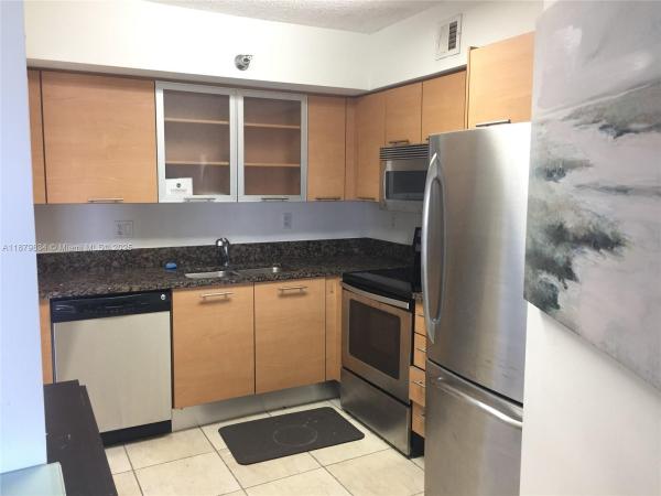 3300 NE 191ST ST #LP10, AVENTURA, FL 33180