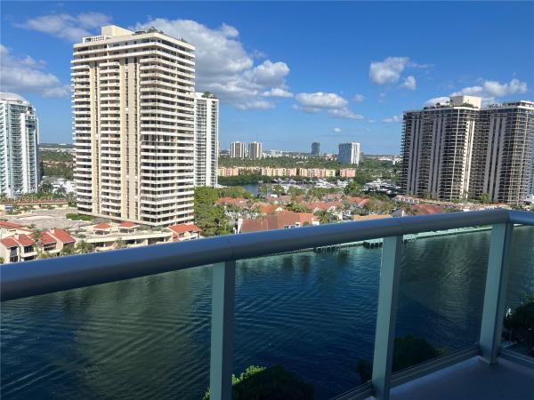 19390 COLLINS AVE #PH-5, SUNNY ISLES BEACH, FL 33160
