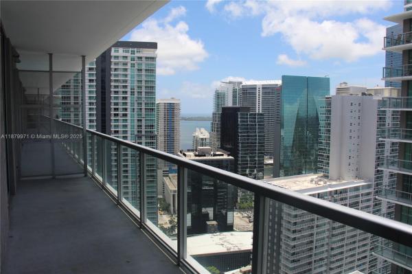 AXIS ON BRICKELL