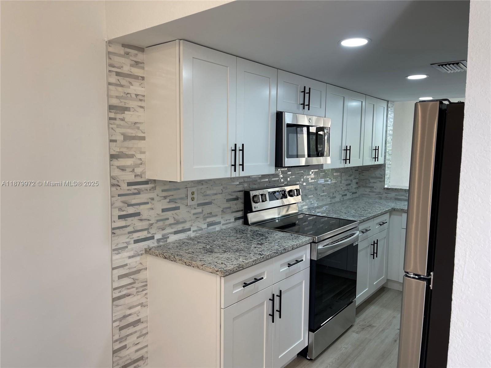 HARVEST SECTION ONE CONDO - фото