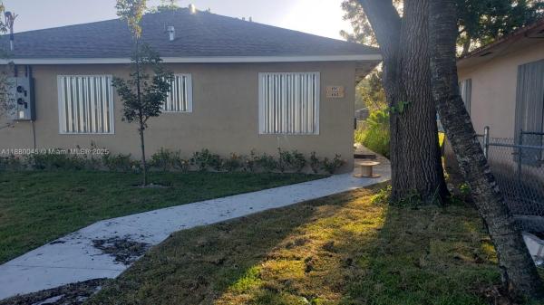 PINEWOOD PARK PL AMD 2ND