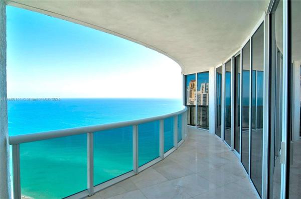 17201 COLLINS AVE #4002, SUNNY ISLES BEACH, FL 33160