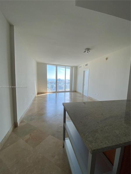 LATITUDE ON THE RIVER CON