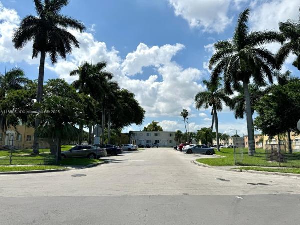 SUNSET PALM VILLAS CONDO