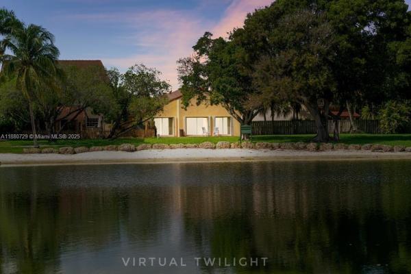VIZCAYA AT THE HAMMOCKS