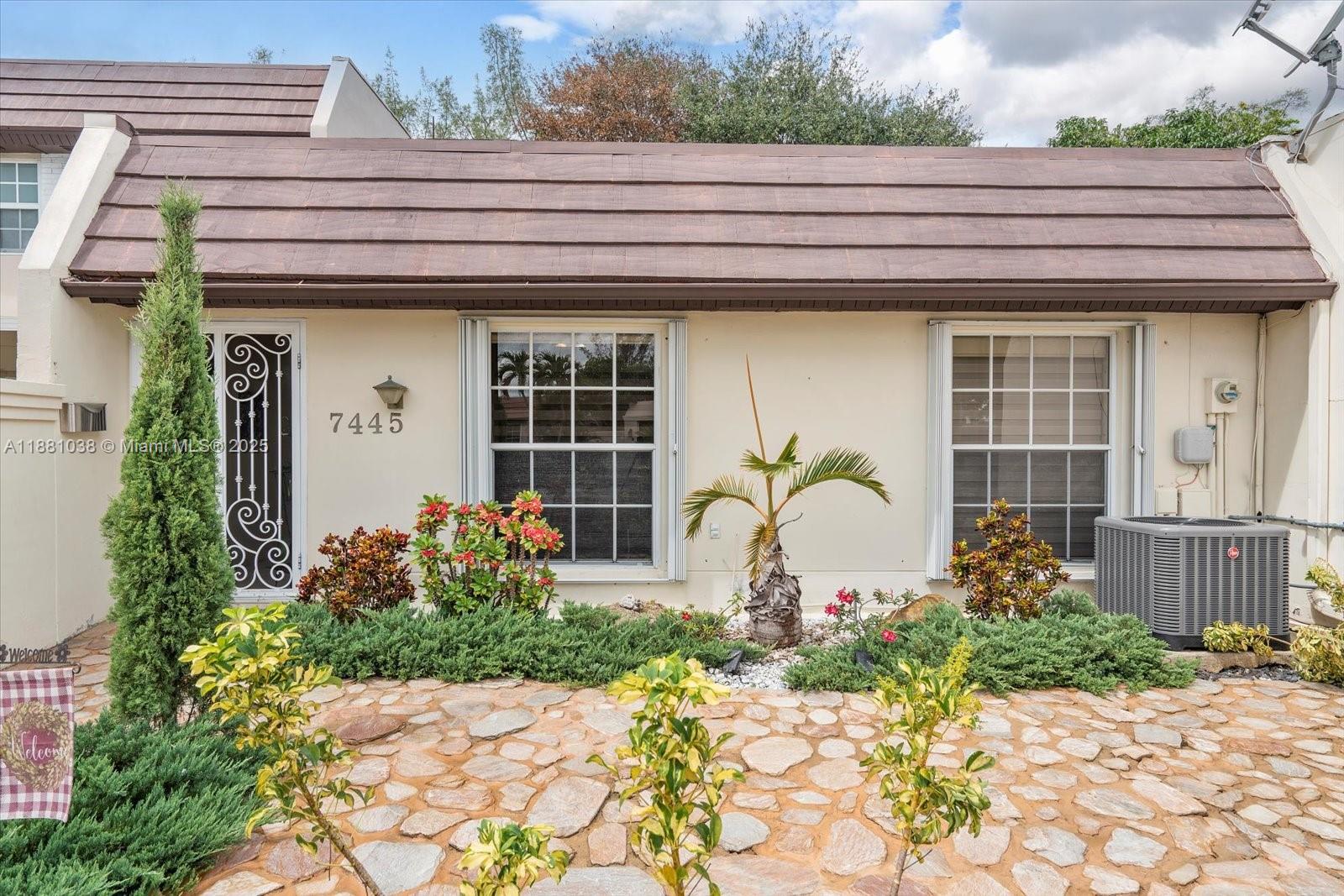 MIAMI LAKES GOLF COURSE V - фото