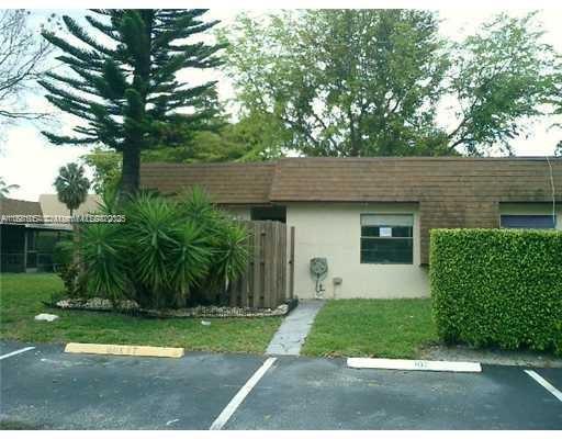 VILLAS AT WOODLAND GREENS - фото