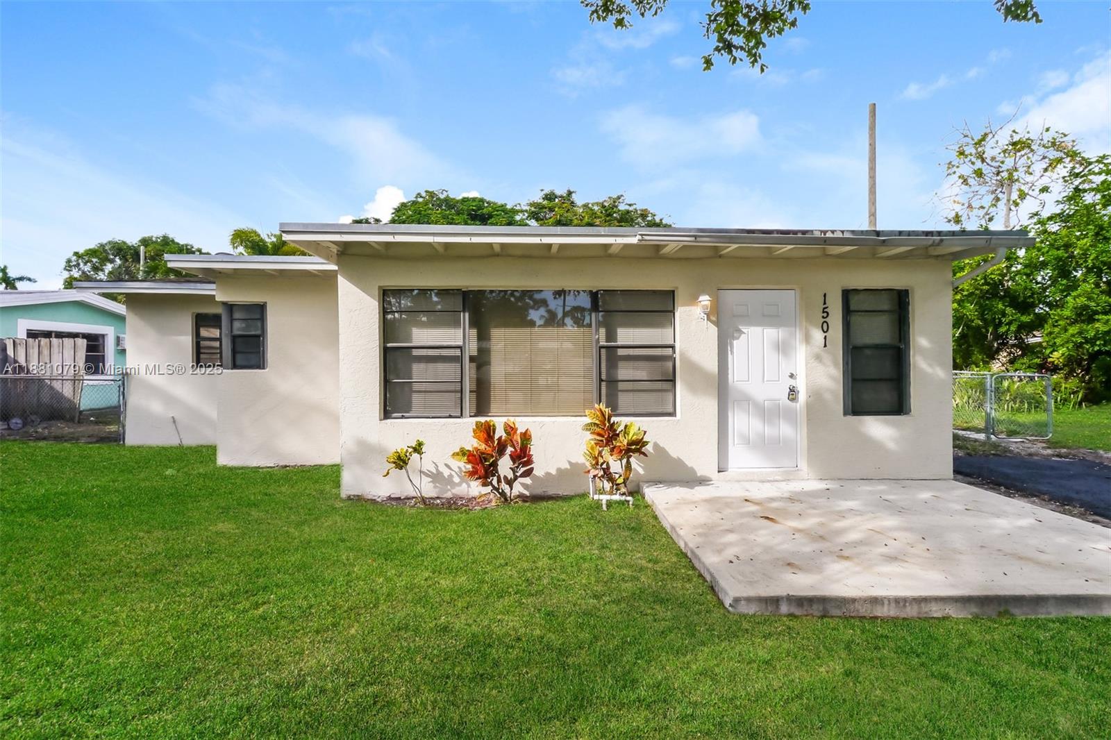 LAUDERDALE MANORS RESUB - фото