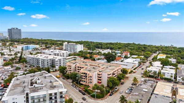 Abbott Gardens Condo