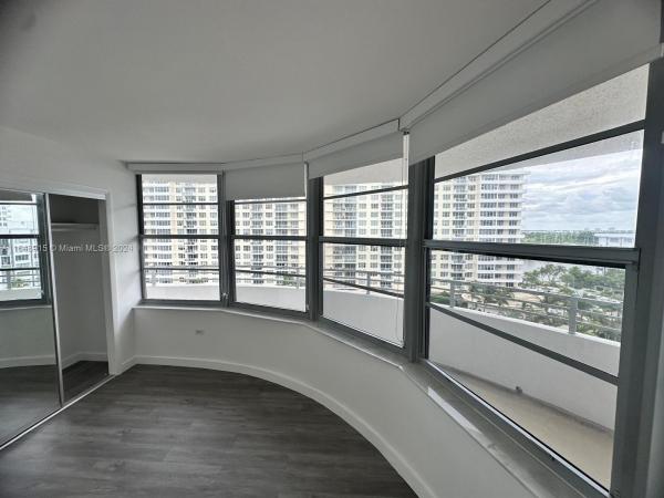 OCEANSIDE PLAZA CONDO