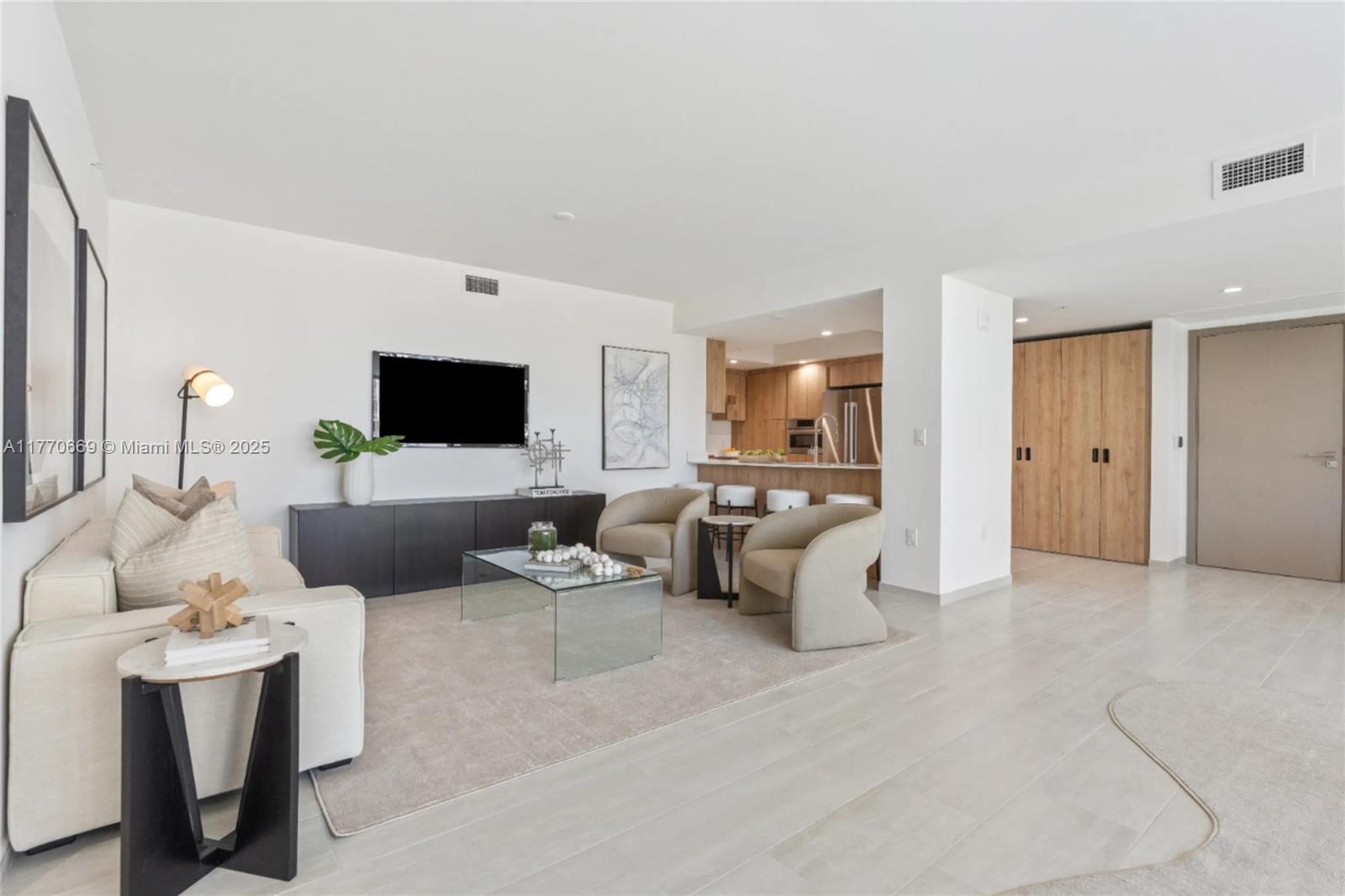 BAY HARBOR ISLAND - фото