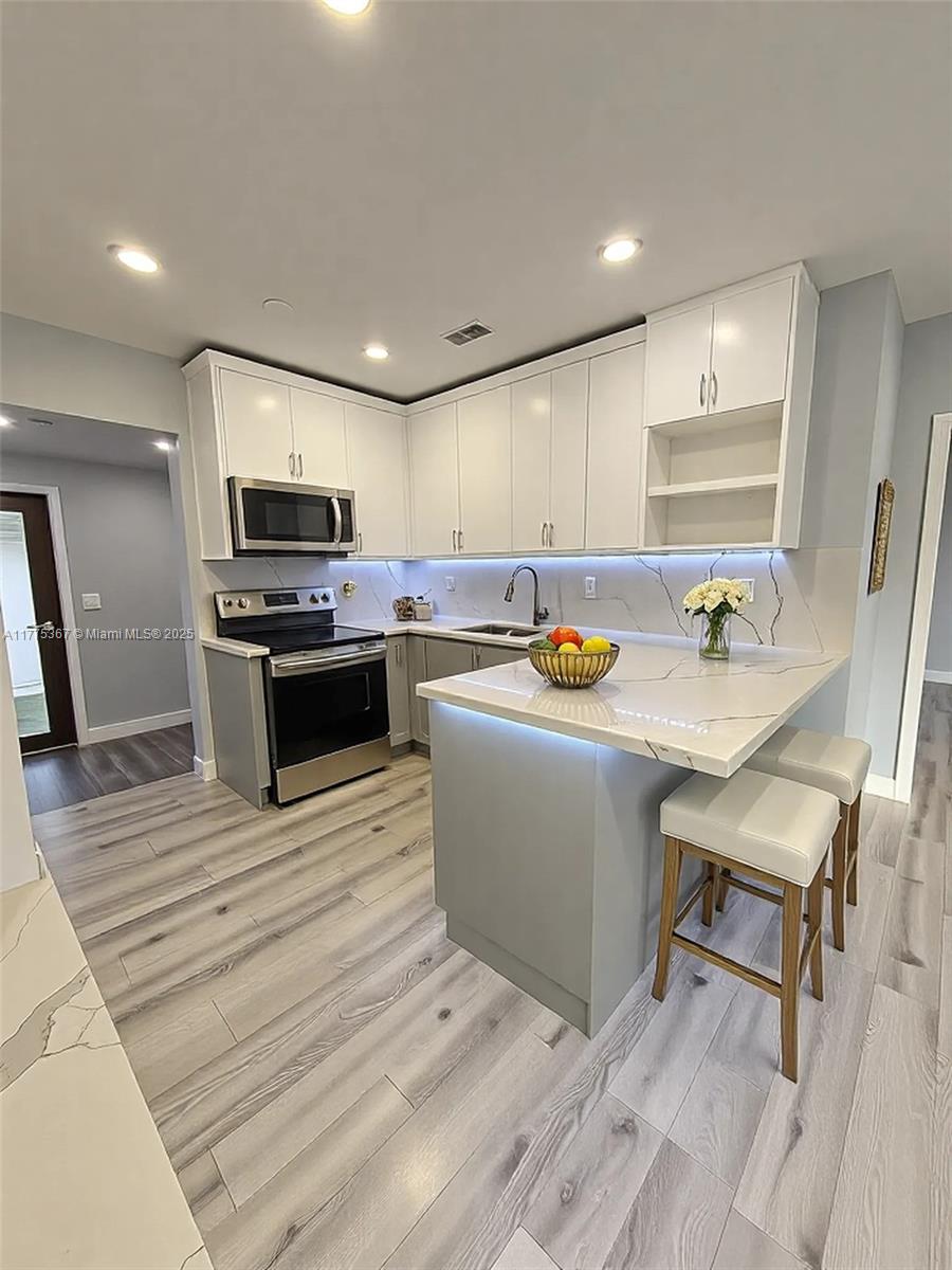 PINEWOOD PARK EXTENSION - фото