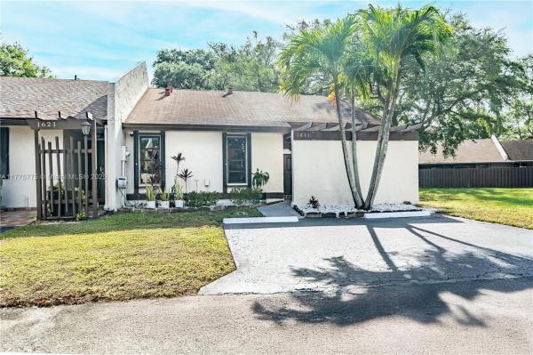 EVERGLADES SUGAR & LAND