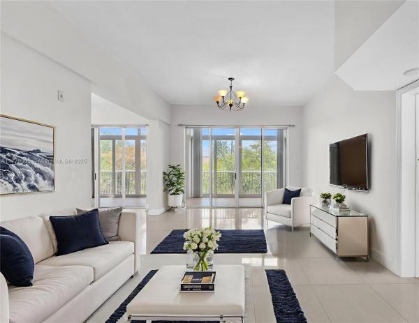 SHERIDAN BEACH CLUB CONDO