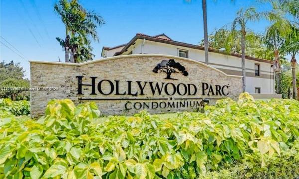 HOLLYWOOD PARC CONDOMINIU