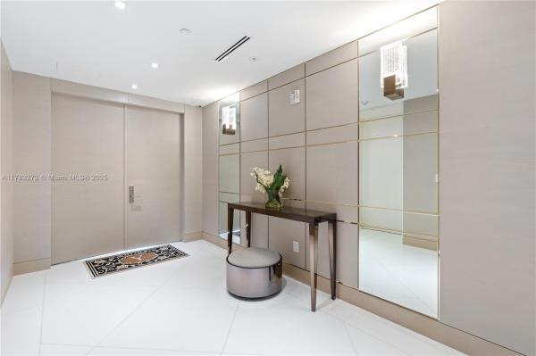 OCEANA BAL HARBOUR CONDO