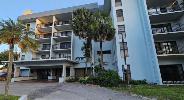 VICTORY GARDENS CONDO