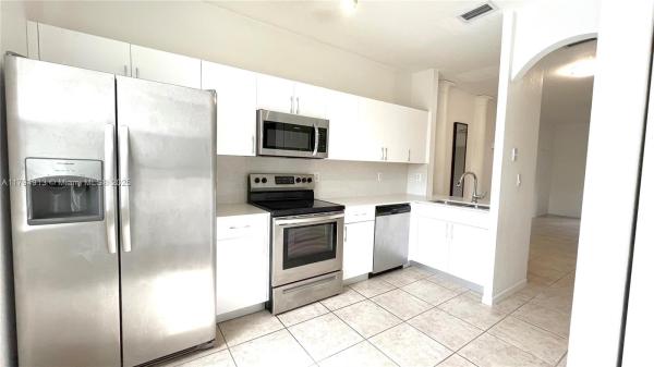 LAS BRISAS AT DORAL CONDO