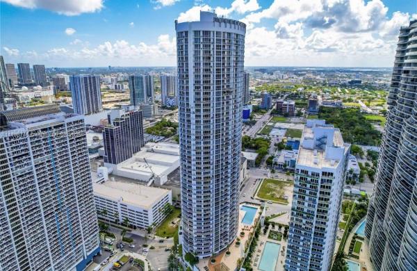 1750 N BAYSHORE DR #2211, MIAMI, FL 33132