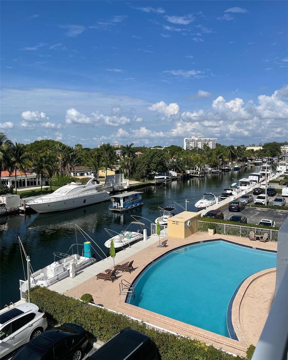 KEYSTONE TOWERS CONDO - фото