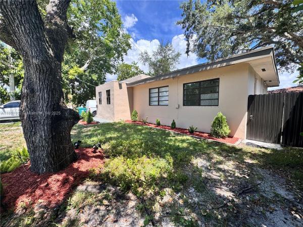 CORAL WAY PARK SEC B